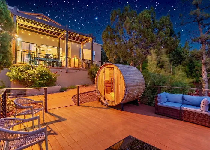Holiday home Stargazer Hideaway Sauna Newly Renovated